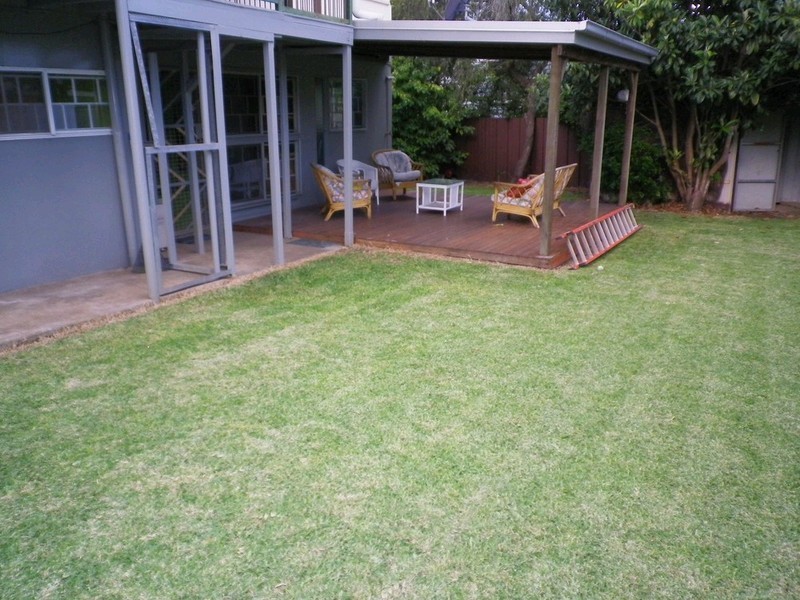 9 Sinclair Street, Newtown QLD 4305