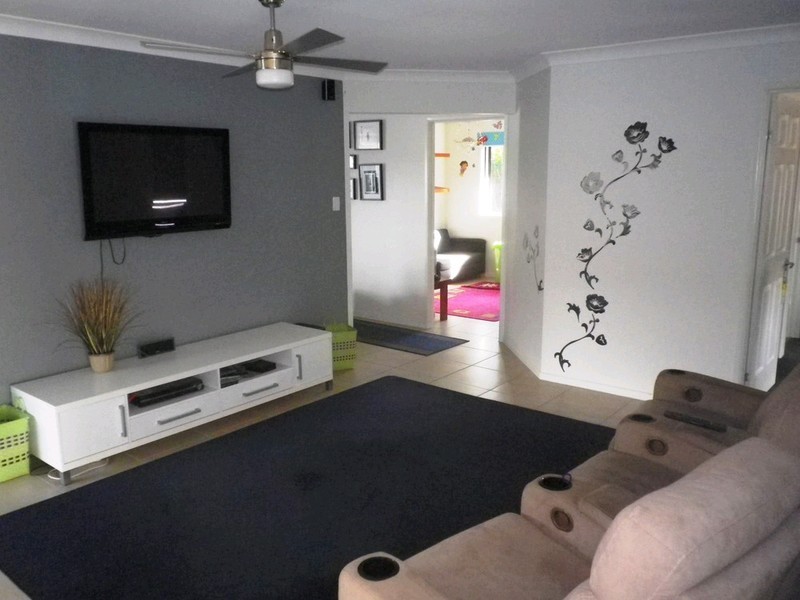 19 Sandhurst Place, Brassall QLD 4305