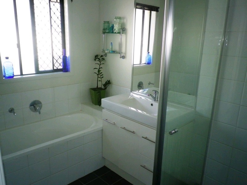 19 Sandhurst Place, Brassall QLD 4305