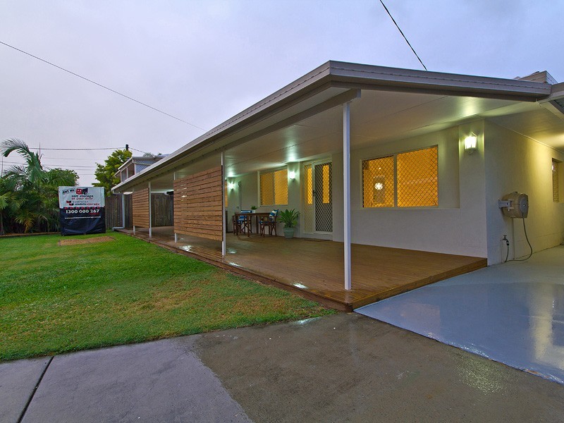 38 Russell Street, Silkstone QLD 4304