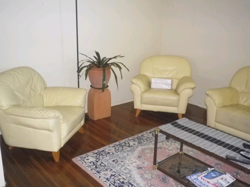 5 Dorsey Crescent, Bundamba QLD 4304