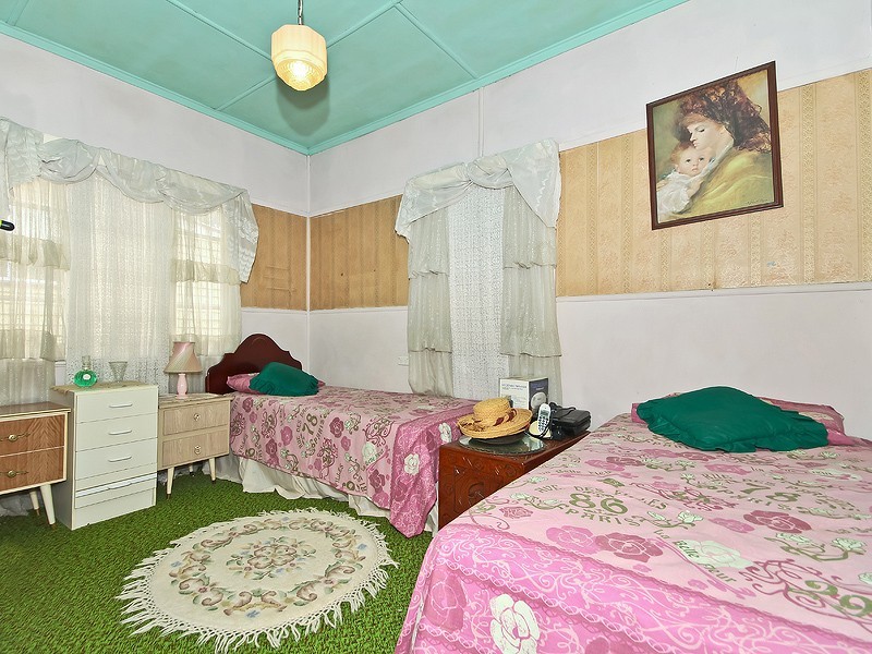 13 Walkers Lane, Booval QLD 4304