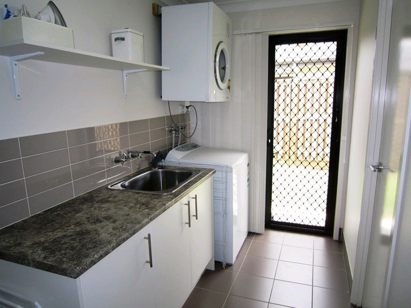 22 Eric Drive, Blackstone QLD 4304