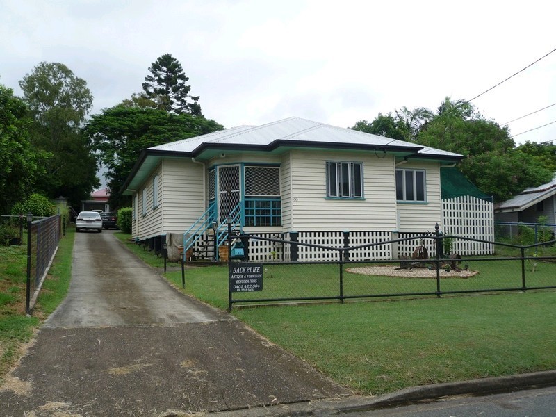 60 Bergin Street, North Booval QLD 4304
