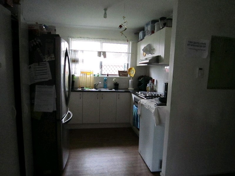 27 Phyllis Street, Eastern Heights QLD 4305