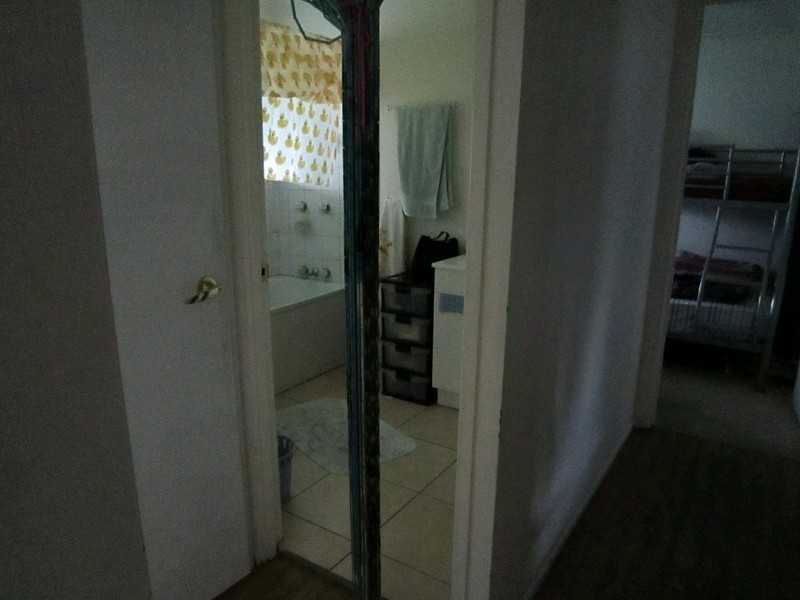 27 Phyllis Street, Eastern Heights QLD 4305