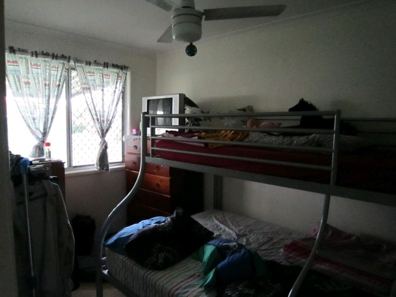 27 Phyllis Street, Eastern Heights QLD 4305