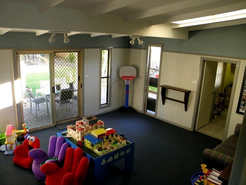 127 Jacaranda Street, North Booval QLD 4304