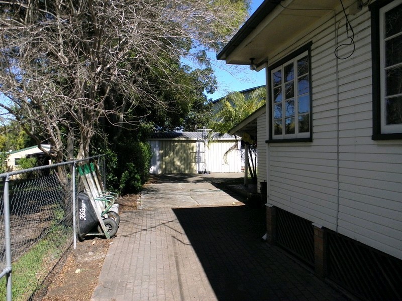 127 Jacaranda Street, North Booval QLD 4304