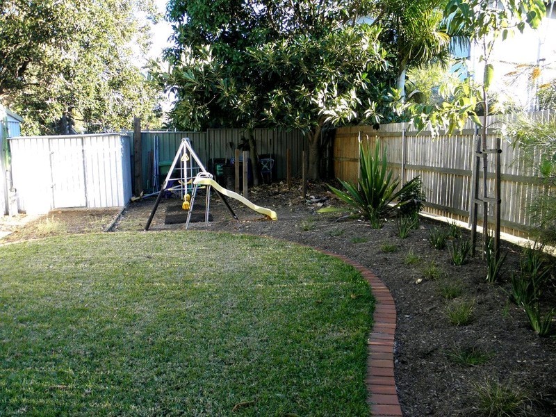 127 Jacaranda Street, North Booval QLD 4304