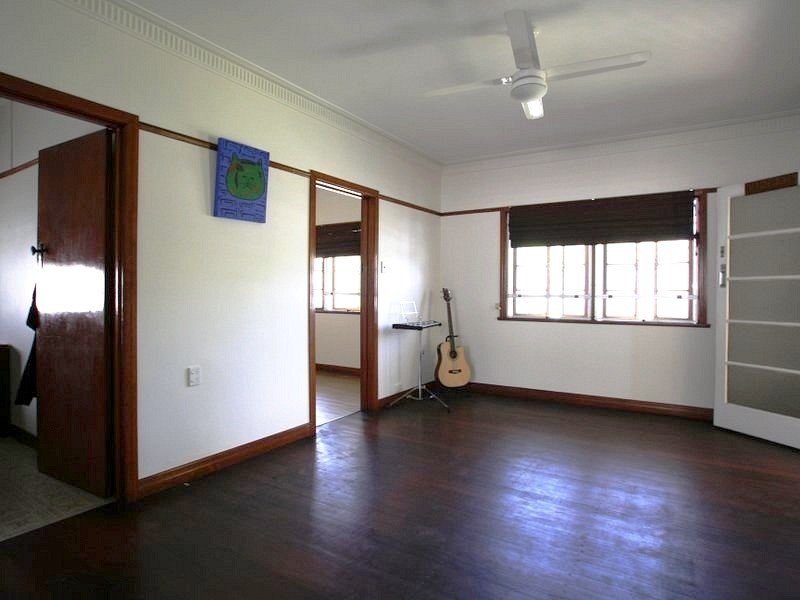 3 Irvine Street, East Ipswich QLD 4305