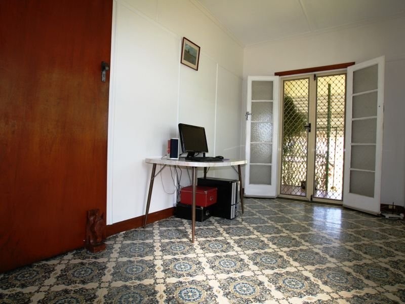 3 Irvine Street, East Ipswich QLD 4305