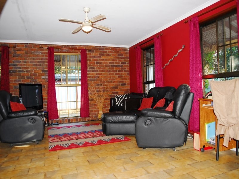 10a Ipswich Street, Riverview QLD 4303