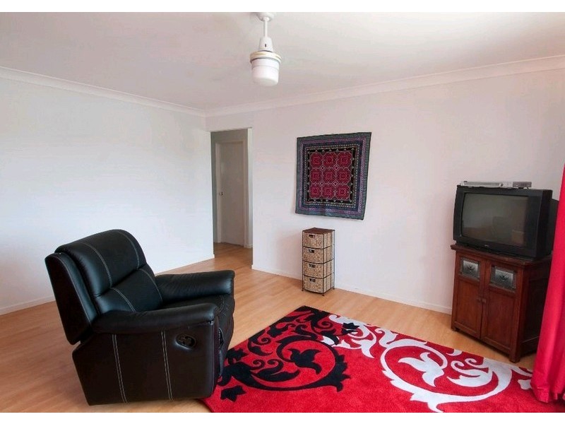 8 Truscot Court, Fernvale QLD 4306
