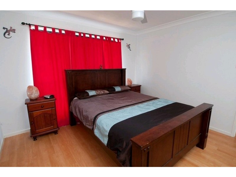 8 Truscot Court, Fernvale QLD 4306