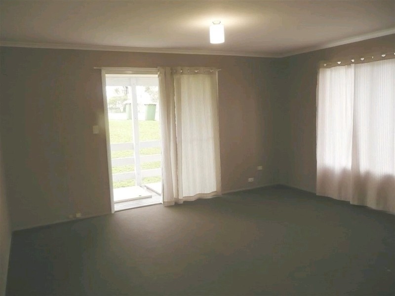 31 Joseph Street, Dinmore QLD 4303