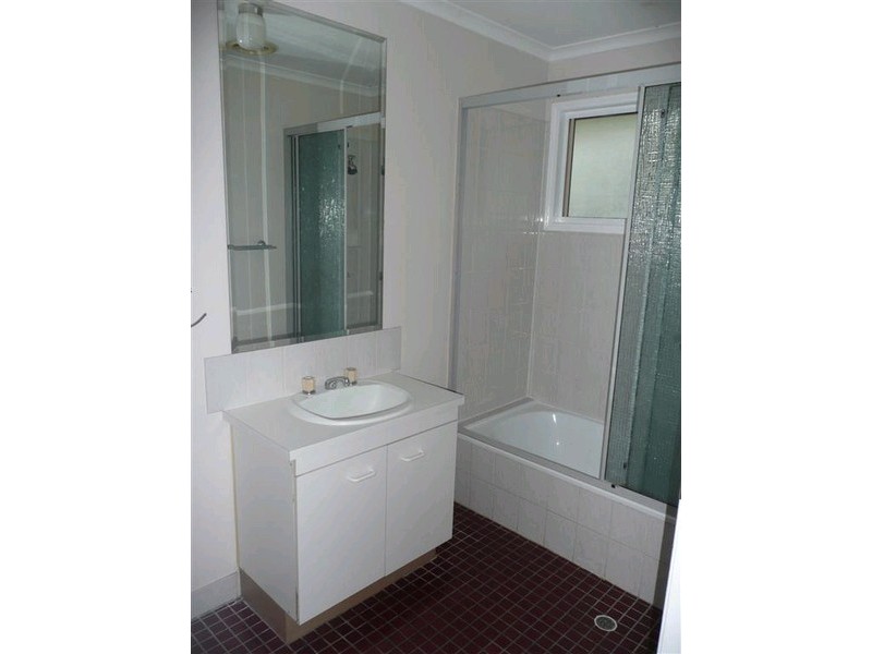 31 Joseph Street, Dinmore QLD 4303