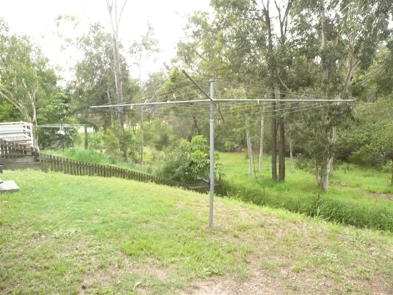 31 Joseph Street, Dinmore QLD 4303