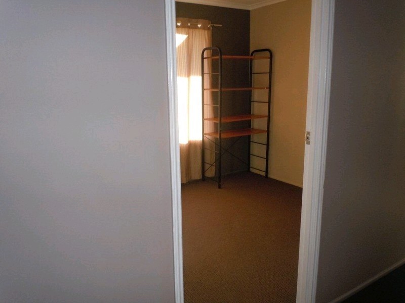 31 Joseph Street, Dinmore QLD 4303