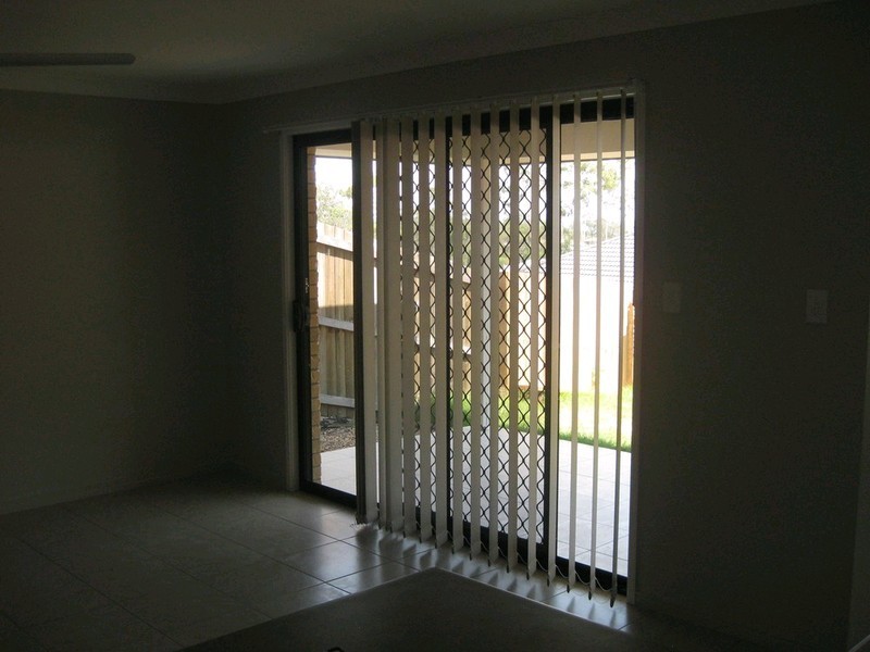 29 Mossman Parade, Waterford QLD 4133