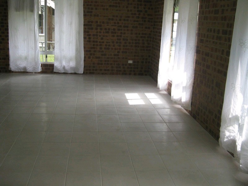 1 Slack Street, North Booval QLD 4304