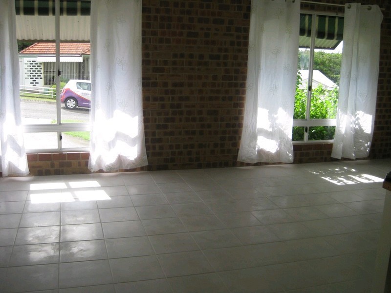 1 Slack Street, North Booval QLD 4304