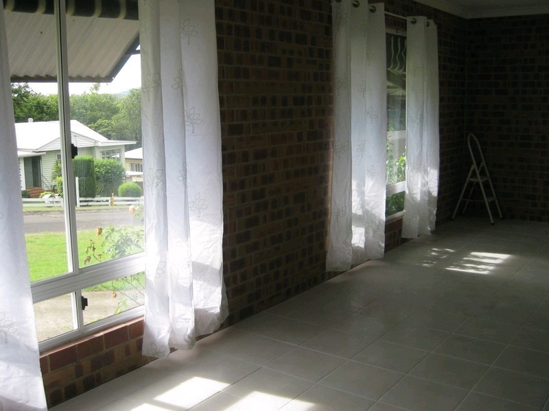 1 Slack Street, North Booval QLD 4304