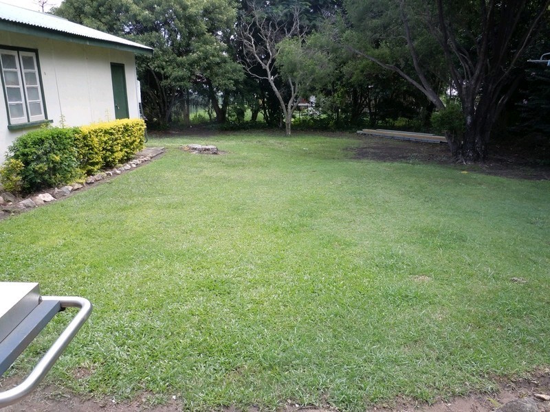 27 Queen Street, Newtown QLD 4305