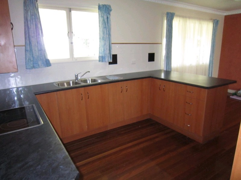 12a Mcgill Street, Raceview QLD 4305