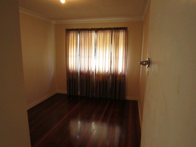 12a Mcgill Street, Raceview QLD 4305