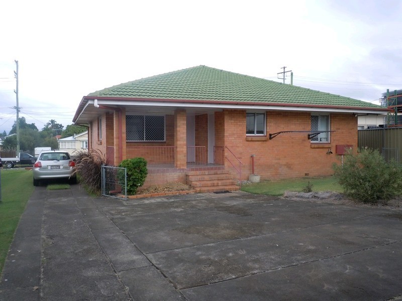 86 Cemetery Road, Eastern Heights QLD 4305