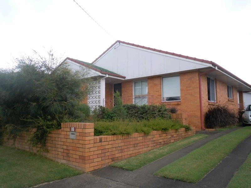86 Cemetery Road, Eastern Heights QLD 4305