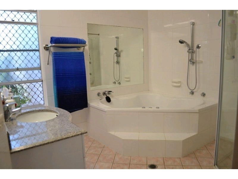 66 Hanbury Street, Bundaberg North QLD 4670