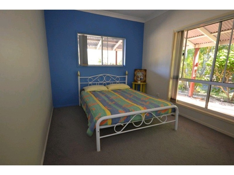 18 Tammy Road, Moore Park Beach QLD 4670