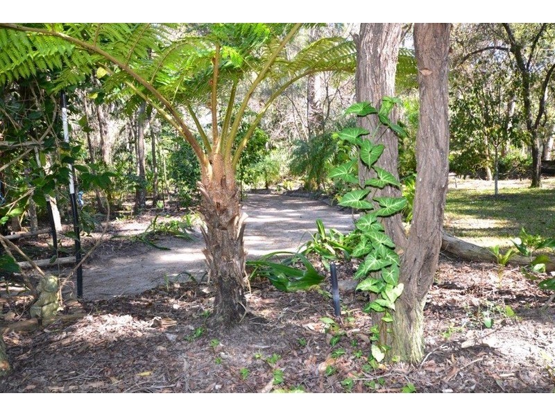 18 Tammy Road, Moore Park Beach QLD 4670