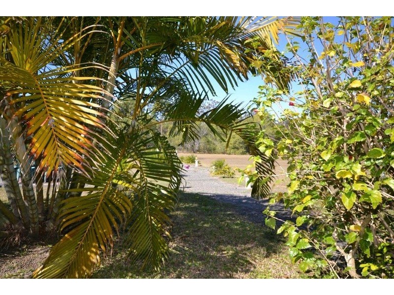 18 Tammy Road, Moore Park Beach QLD 4670