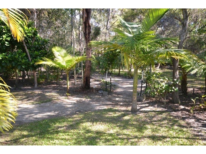 18 Tammy Road, Moore Park Beach QLD 4670