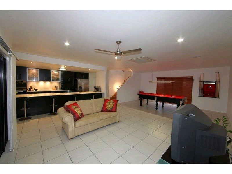 2 Andrew Close, Bargara QLD 4670