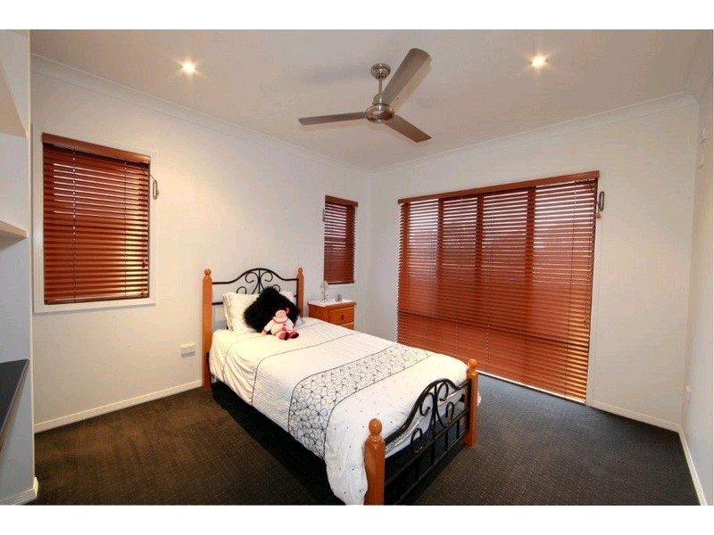 2 Andrew Close, Bargara QLD 4670