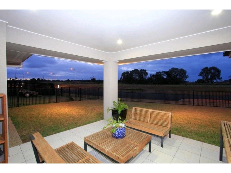 2 Andrew Close, Bargara QLD 4670