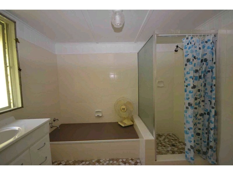 5 Dreamtime Avenue, Burrum Heads QLD 4659