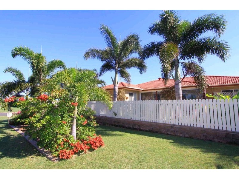 10 Homestead Boulevard, Coral Cove QLD 4670