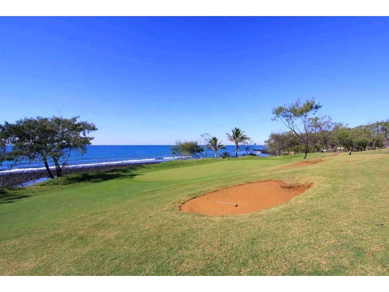 10 Homestead Boulevard, Coral Cove QLD 4670