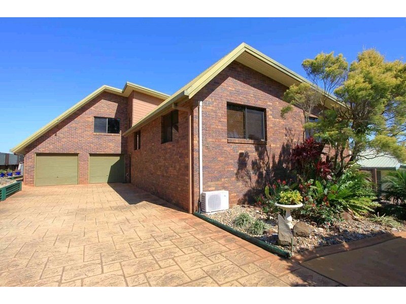 14 Linden Crescent, Qunaba QLD 4670