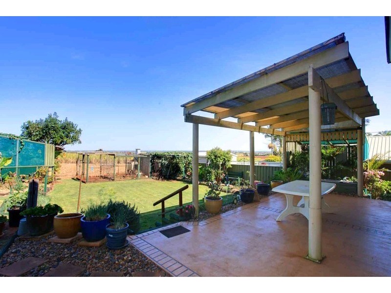 14 Linden Crescent, Qunaba QLD 4670