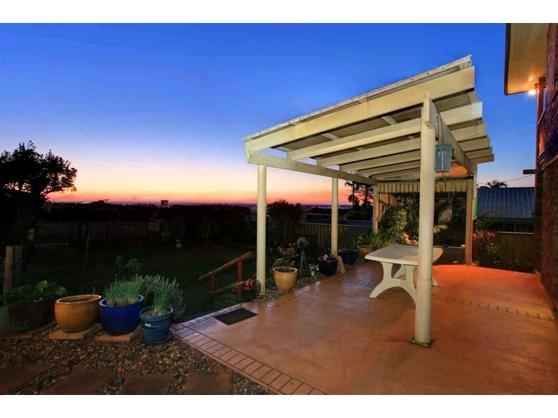 14 Linden Crescent, Qunaba QLD 4670