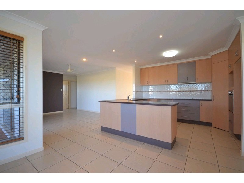 3 Warren Place, Bargara QLD 4670