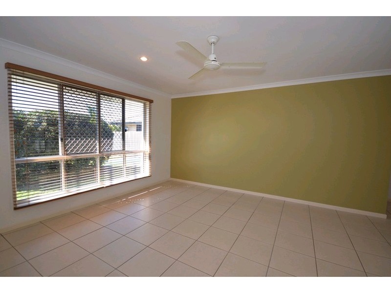3 Warren Place, Bargara QLD 4670