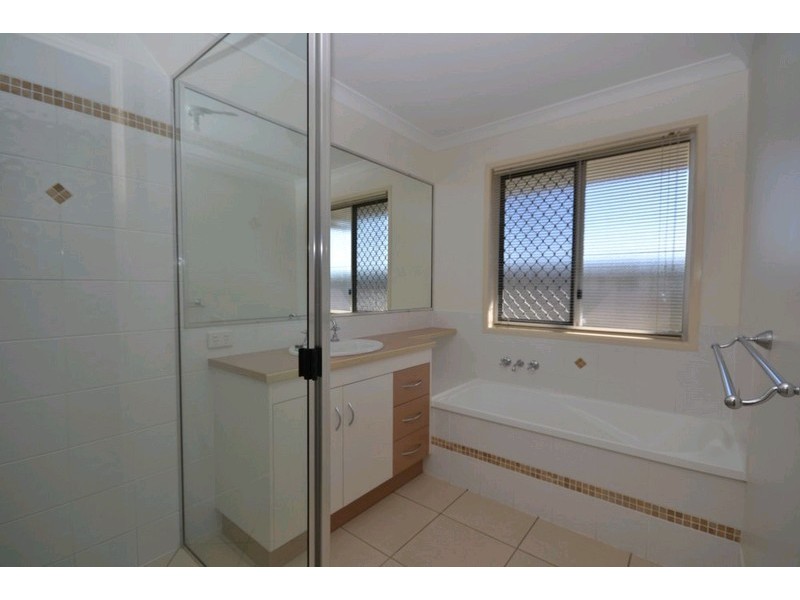 3 Warren Place, Bargara QLD 4670