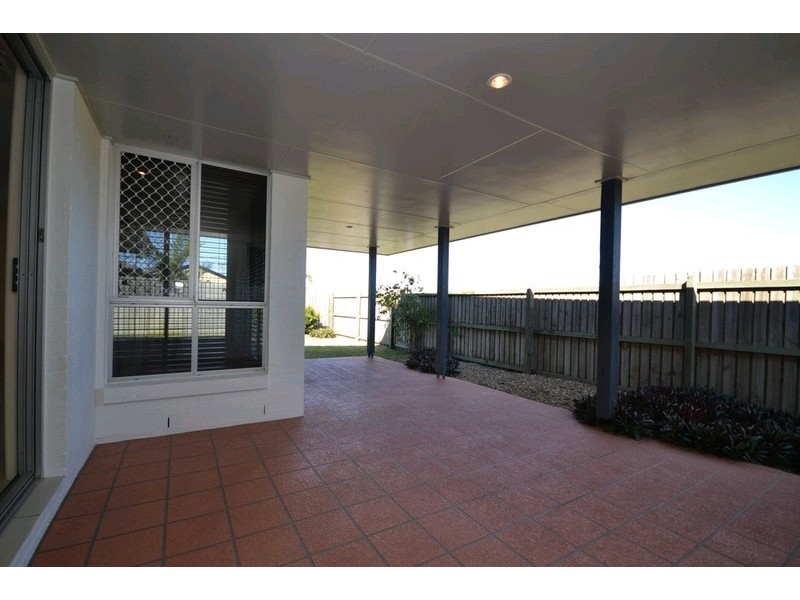 3 Warren Place, Bargara QLD 4670